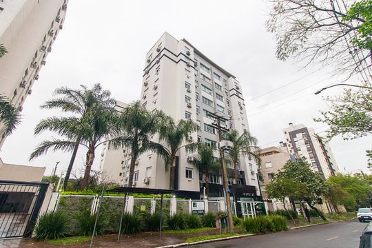 Fachada de apartamento à venda com 3 quartos, 73m² em Tristeza, Porto Alegre