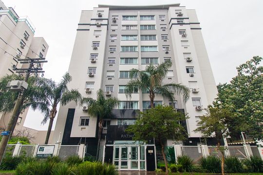 Fachada de apartamento à venda com 3 quartos, 73m² em Tristeza, Porto Alegre