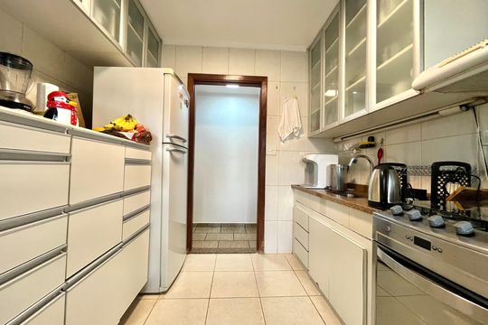 Cozinha de apartamento à venda com 1 quarto, 91m² em Vila Guarani, São Paulo