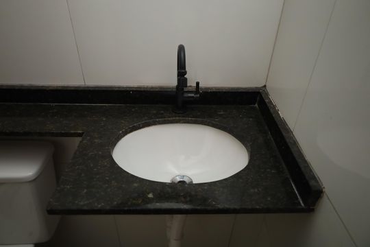 Banheiro de apartamento para alugar com 2 quartos, 46m² em Vila Brasil, São Paulo