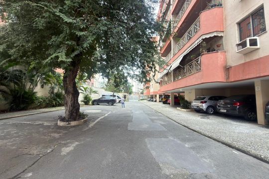 Estacionamento de apartamento para alugar com 3 quartos, 74m² em Cachambi, Rio de Janeiro