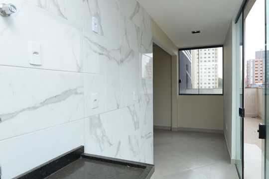 Cozinha de apartamento para alugar com 2 quartos, 70m² em Vila Brasil, São Paulo
