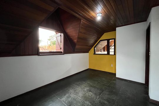 Sala de casa de condomínio para alugar com 2 quartos, 50m² em Itanhangá, Rio de Janeiro