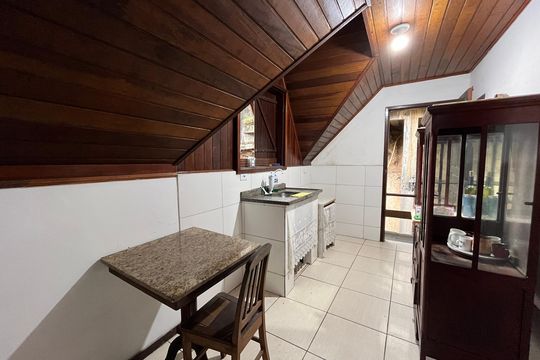 Cozinha de casa de condomínio para alugar com 2 quartos, 50m² em Itanhangá, Rio de Janeiro
