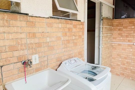 Área de Serviço de casa de condomínio para alugar com 2 quartos, 50m² em Água Espraiada, Cotia