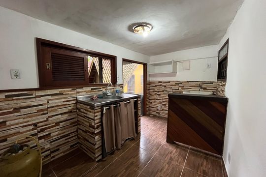 Cozinha de casa de condomínio para alugar com 2 quartos, 35m² em Itanhangá, Rio de Janeiro