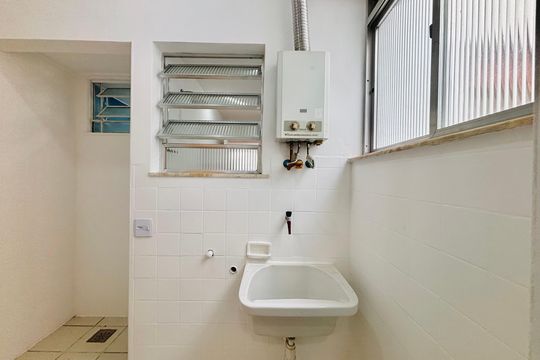 Apartamento para alugar com 3 quartos, 81m² em Humaitá, Rio de Janeiro