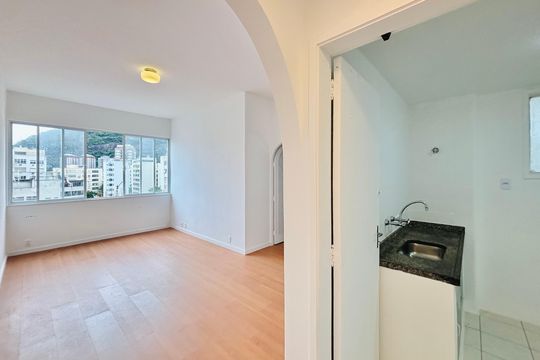Apartamento para alugar com 3 quartos, 81m² em Humaitá, Rio de Janeiro
