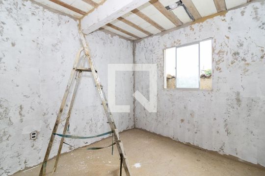 Casa para alugar com 3 quartos, 180m² em Realengo, Rio de Janeiro