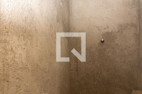Casa para alugar com 3 quartos, 180m² em Realengo, Rio de Janeiro