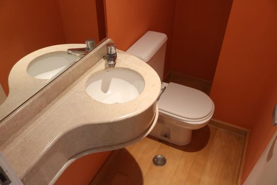 Lavabo de apartamento para alugar com 3 quartos, 112m² em Perdizes, São Paulo