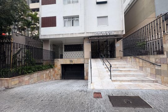 Entrada de apartamento para alugar com 1 quarto, 41m² em Aclimação, São Paulo