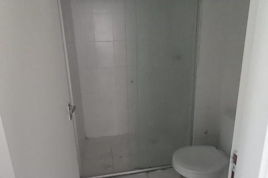 Banheiro de apartamento à venda com 3 quartos, 65m² em Vila Lutécia, Santo André