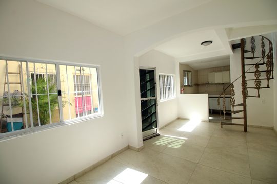 Casa para alugar com 2 quartos, 80m² em Penha Circular, Rio de Janeiro