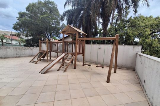 Apartamento à venda com 2 quartos, 116m² em Parque Turistas, Belo Horizonte
