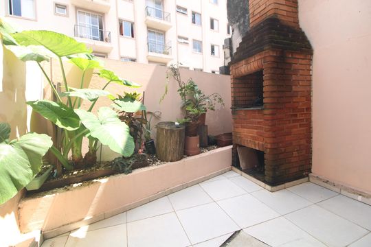 Churrasqueira de casa à venda com 2 quartos, 63m² em Vila Baby, São Paulo