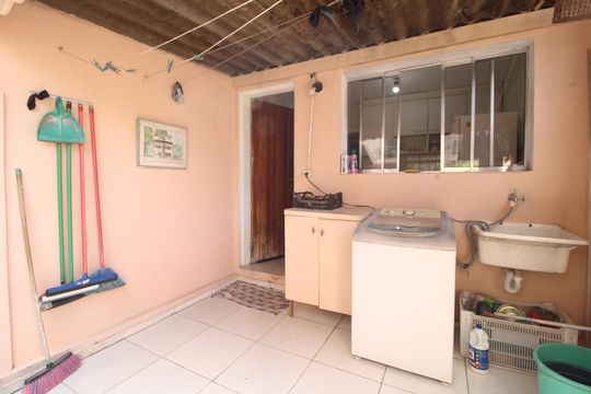 Lavanderia de casa à venda com 2 quartos, 63m² em Vila Baby, São Paulo