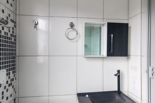 Banheiro de casa à venda com 1 quarto, 35m² em Jardim Lageado, São Paulo