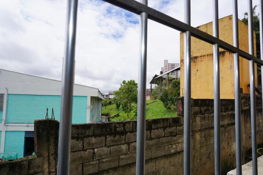Vista da Sala de apartamento para alugar com 2 quartos, 55m² em Jardim Valo Verde, Embu das Artes