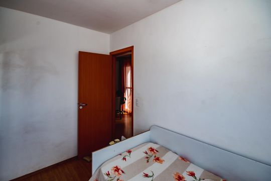 Quarto 1 de apartamento à venda com 2 quartos, 48m² em Planalto, Belo Horizonte