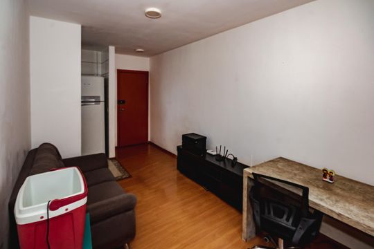 Sala de apartamento à venda com 2 quartos, 48m² em Planalto, Belo Horizonte