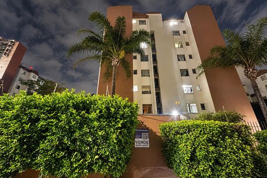 Fachada com placa de apartamento à venda com 2 quartos, 57m² em Bandeiras, Osasco