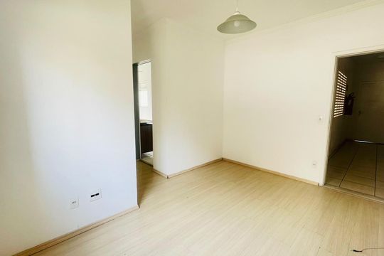 Sala de apartamento para alugar com 2 quartos, 45m² em Jardim Central, Cotia