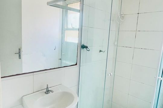 Banheiro de apartamento para alugar com 2 quartos, 45m² em Jardim Central, Cotia