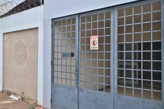 Fachada de casa para alugar com 3 quartos, 107m² em Nossa Senhora Aparecida, Uberlândia