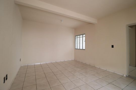 Sala de casa para alugar com 3 quartos, 107m² em Nossa Senhora Aparecida, Uberlândia