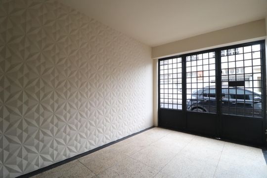 Garagem de casa para alugar com 3 quartos, 107m² em Nossa Senhora Aparecida, Uberlândia