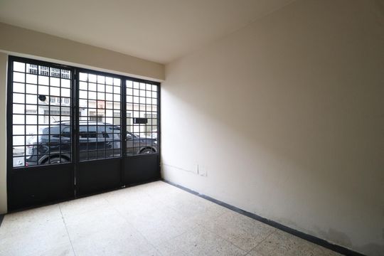 Garagem de casa para alugar com 3 quartos, 107m² em Nossa Senhora Aparecida, Uberlândia