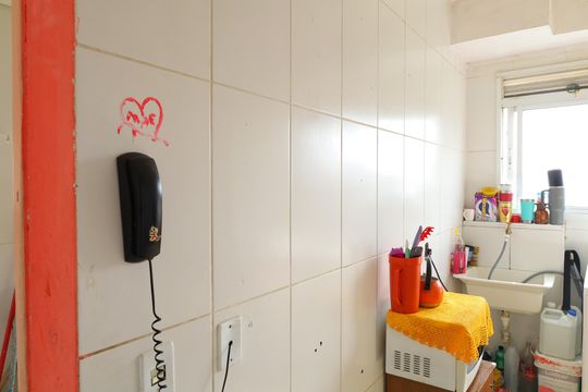 Cozinha de apartamento à venda com 2 quartos, 48m² em Jardim Guaianazes, São Paulo