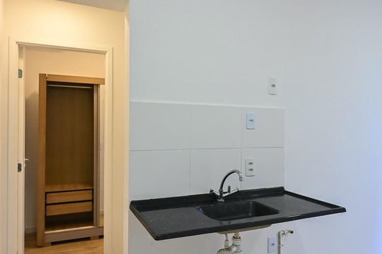 Cozinha de apartamento para alugar com 2 quartos, 33m² em Vila Nova das Belezas, São Paulo