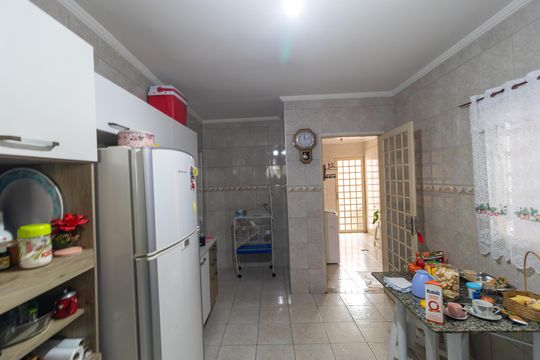 Cozinha de casa à venda com 3 quartos, 170m² em Jardim Carlos Lourenço, Campinas