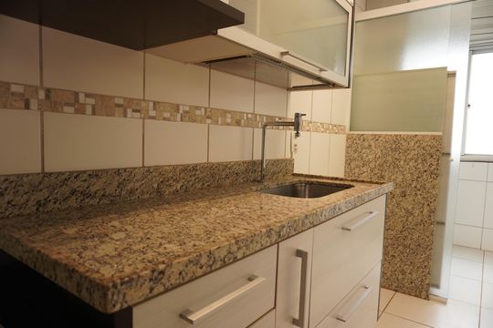 Cozinha e Área de Serviço de apartamento para alugar com 3 quartos, 76m² em Jardim Paraiso, São Carlos