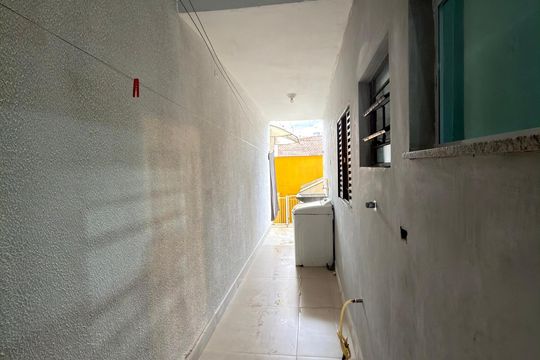 Área de Serviço de casa para alugar com 2 quartos, 65m² em Jardim Silvina, São Bernardo do Campo