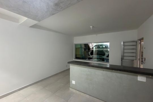 Sala/Cozinha de casa para alugar com 2 quartos, 65m² em Jardim Silvina, São Bernardo do Campo