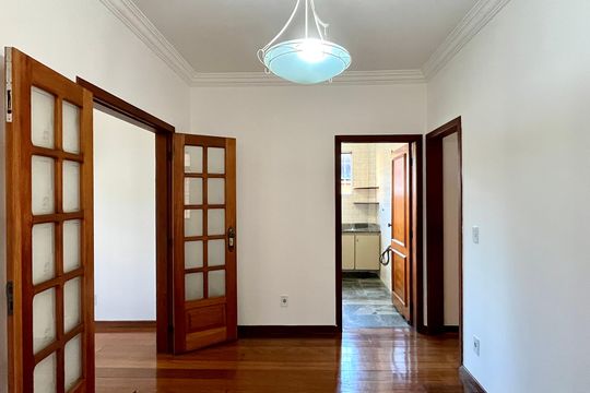 Apartamento à venda com 4 quartos, 92m² em Santa Tereza, Belo Horizonte
