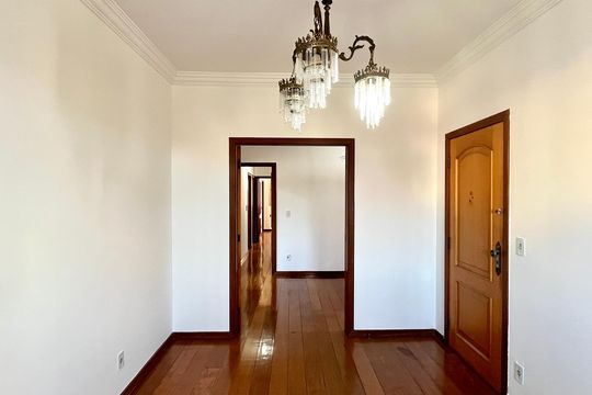 Apartamento à venda com 4 quartos, 92m² em Santa Tereza, Belo Horizonte