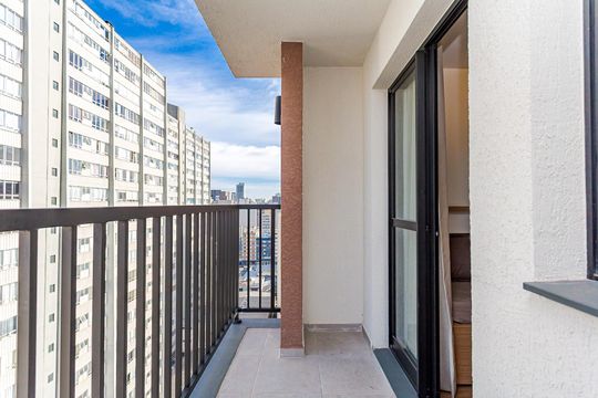 Varanda de apartamento à venda com 1 quarto, 22m² em Centro, Curitiba