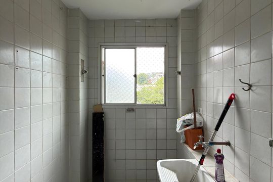 Cozinha e Área de Serviço de apartamento para alugar com 2 quartos, 58m² em Baeta Neves, São Bernardo do Campo