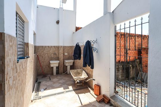 Área de serviço de kitnet/studio para alugar com 1 quarto, 27m² em Liberdade, São Paulo