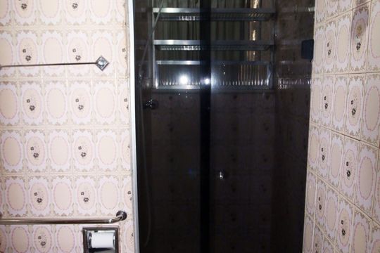 Banheiro de apartamento para alugar com 2 quartos, 50m² em Irajá, Rio de Janeiro