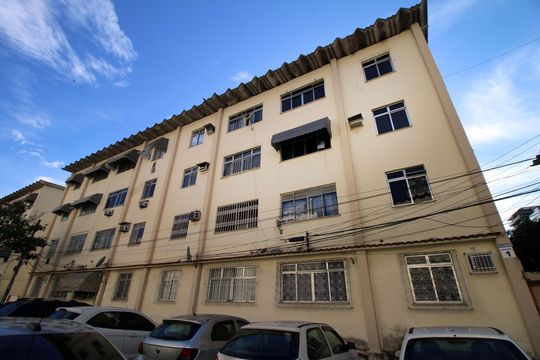 Fachada de apartamento para alugar com 2 quartos, 50m² em Irajá, Rio de Janeiro
