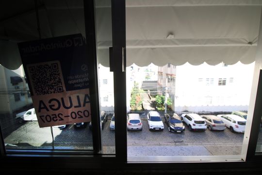 Placa de apartamento para alugar com 2 quartos, 50m² em Irajá, Rio de Janeiro