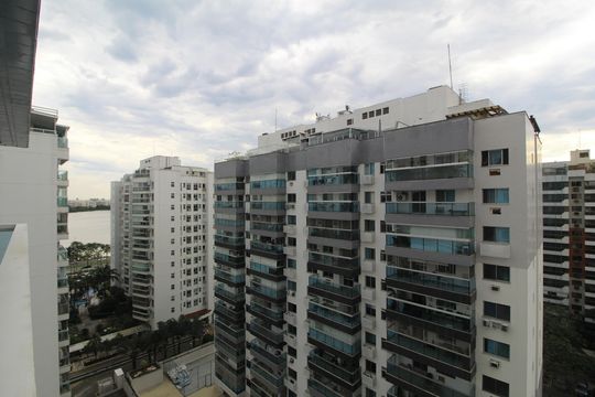 Sala - Vista de apartamento para alugar com 2 quartos, 89m² em Barra Olímpica, Rio de Janeiro