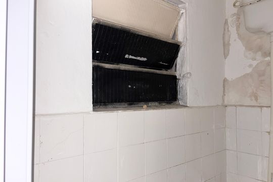 Banheiro de kitnet/studio para alugar com 1 quarto, 35m² em Vila Penteado, São Paulo