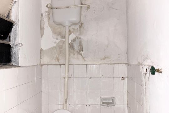 Banheiro de kitnet/studio para alugar com 1 quarto, 35m² em Vila Penteado, São Paulo