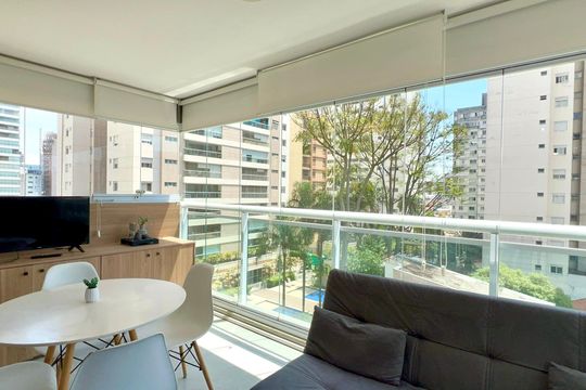 Varanda de kitnet/studio à venda com 1 quarto, 32m² em Pinheiros, São Paulo